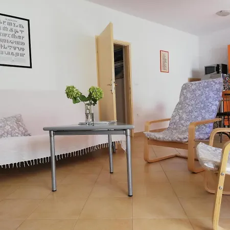 Suzy With Private Parking * Fažana