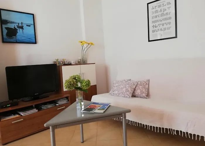 Suzy With Private Parking Fažana