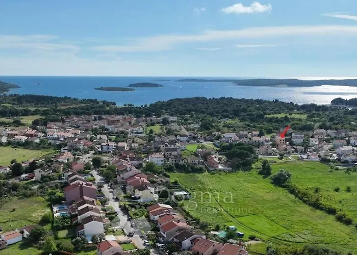 Daire Suzy With Private Parking *