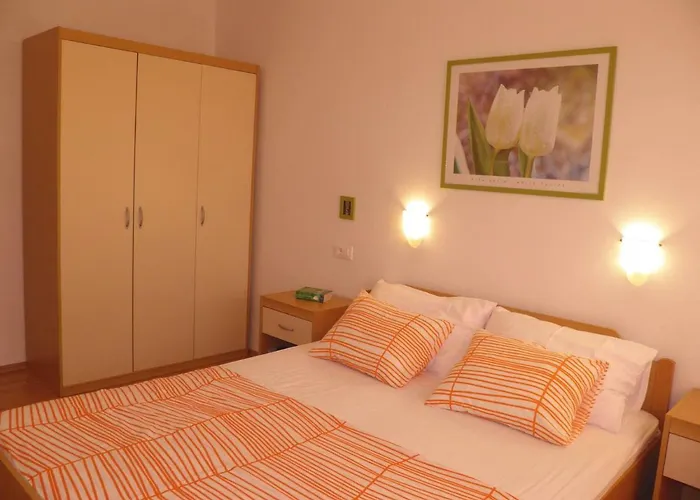 Daire Suzy With Private Parking *