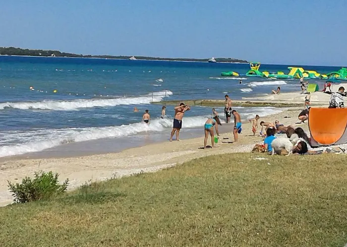 Suzy With Private Parking