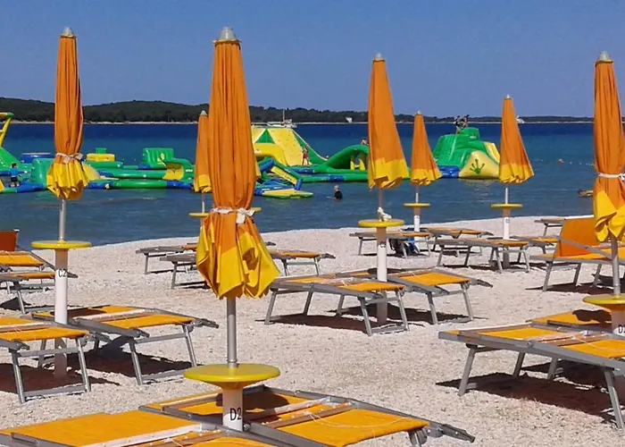 Suzy With Private Parking Daire *